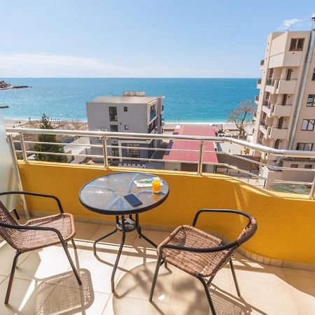 Apartments Добра вода Стая снимка