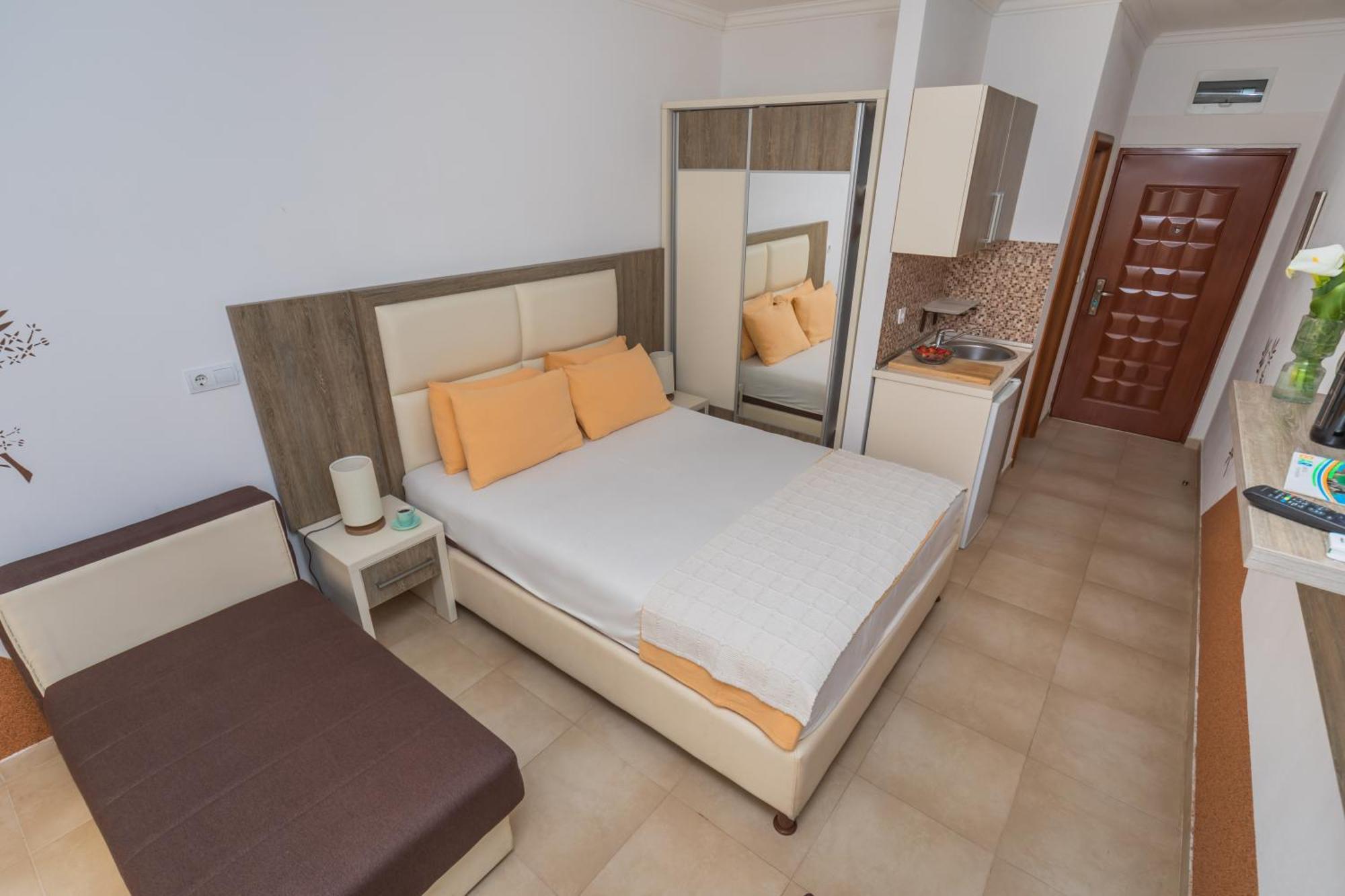Apartments Добра вода Стая снимка