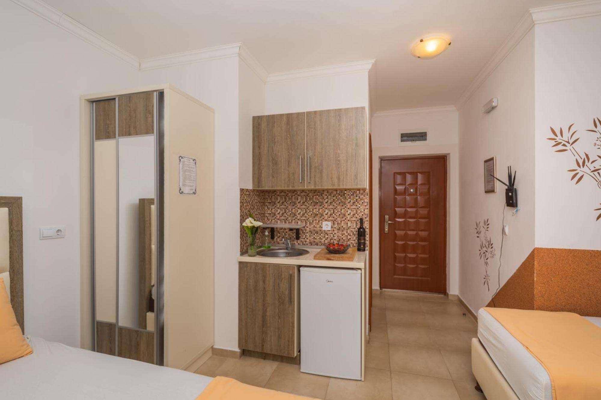 Apartments Добра вода Стая снимка